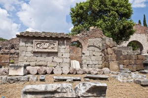 Форум. Руины базилики Эмилия     